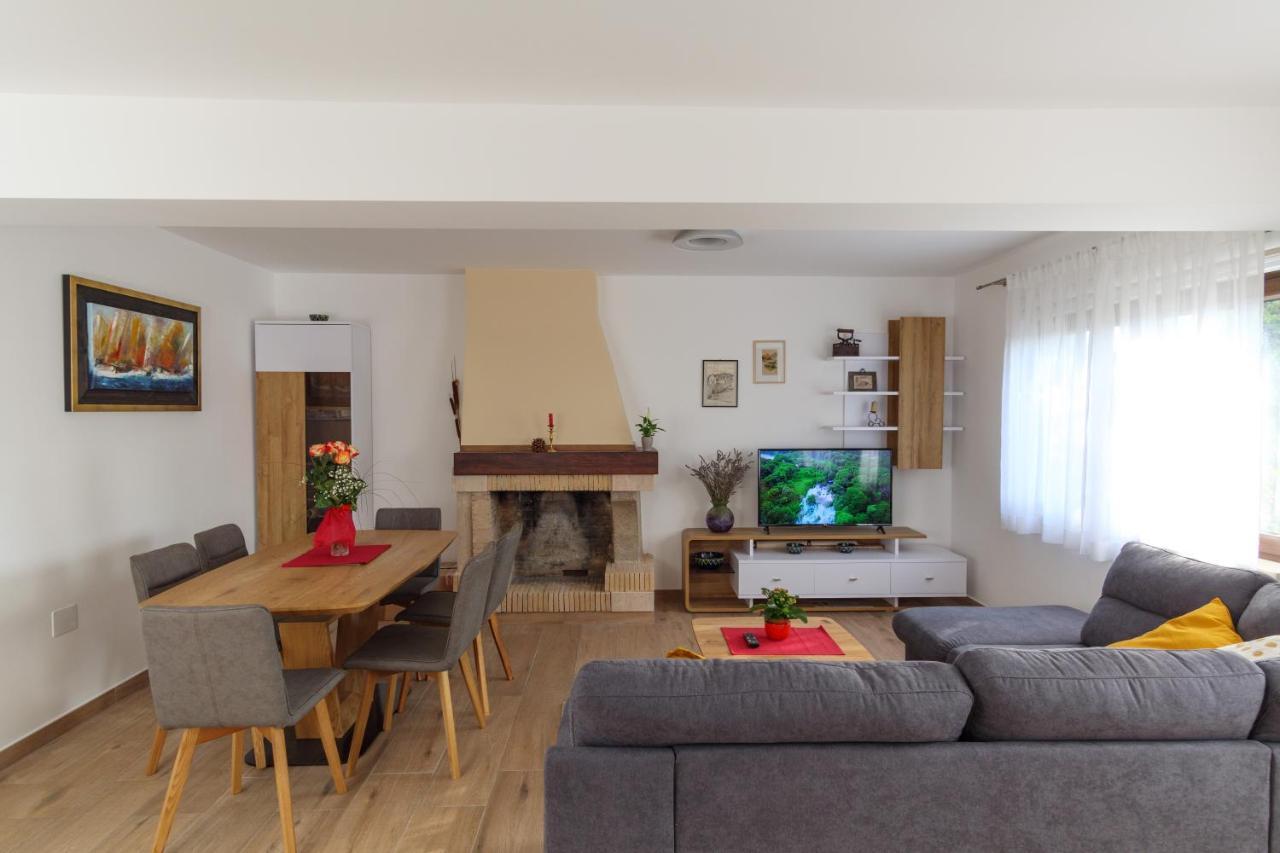 Apartmani Ravan Cernik  Exterior photo