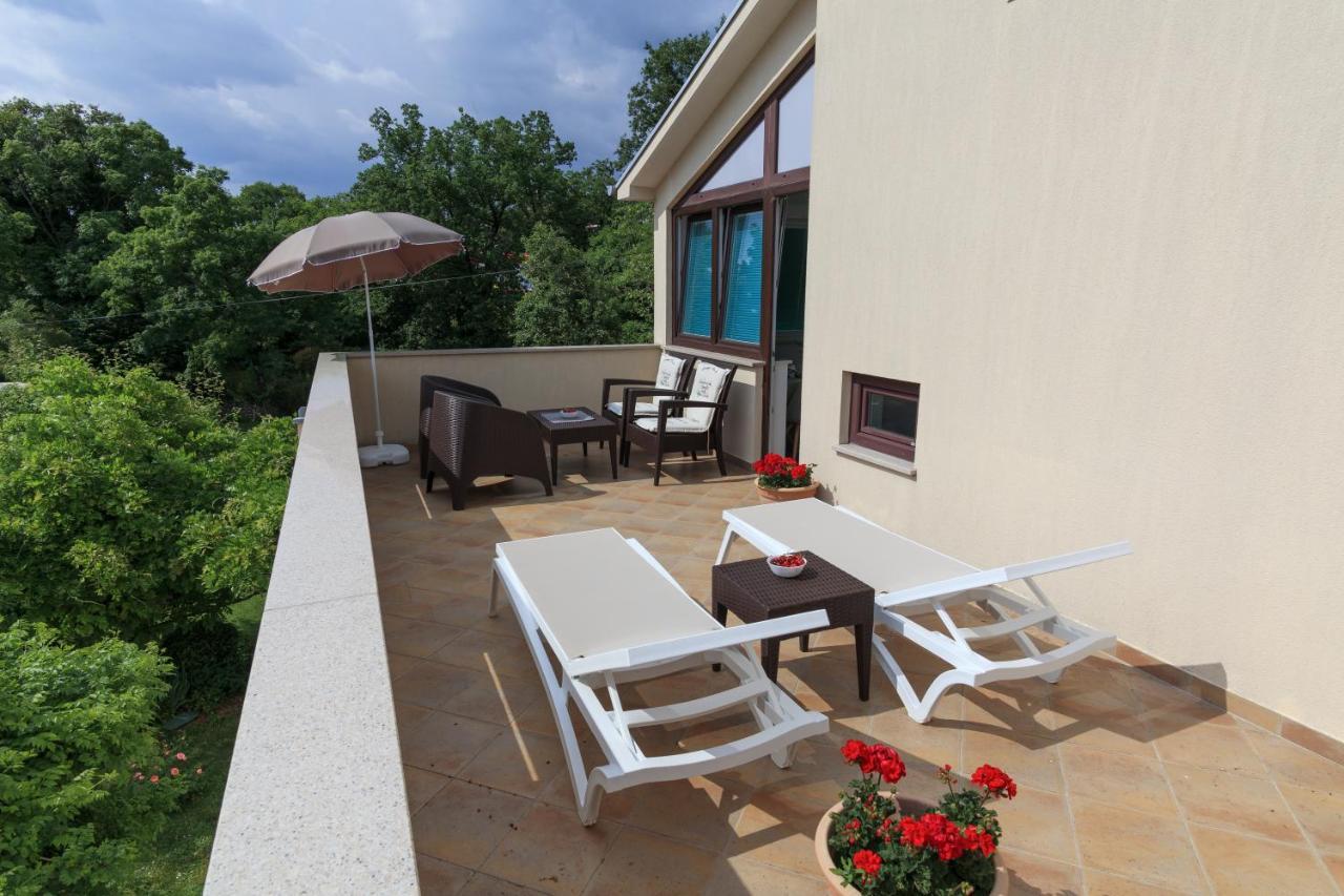 Apartmani Ravan Cernik  Exterior photo